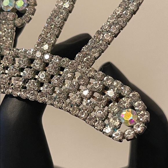 Vintage Aurora Borealis & Rhinestone Oversized Crown Brooch - Picture 4 of 11